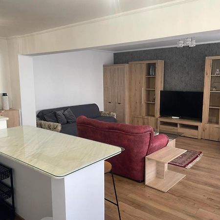 Mara Central Baia Mare Buitenkant foto