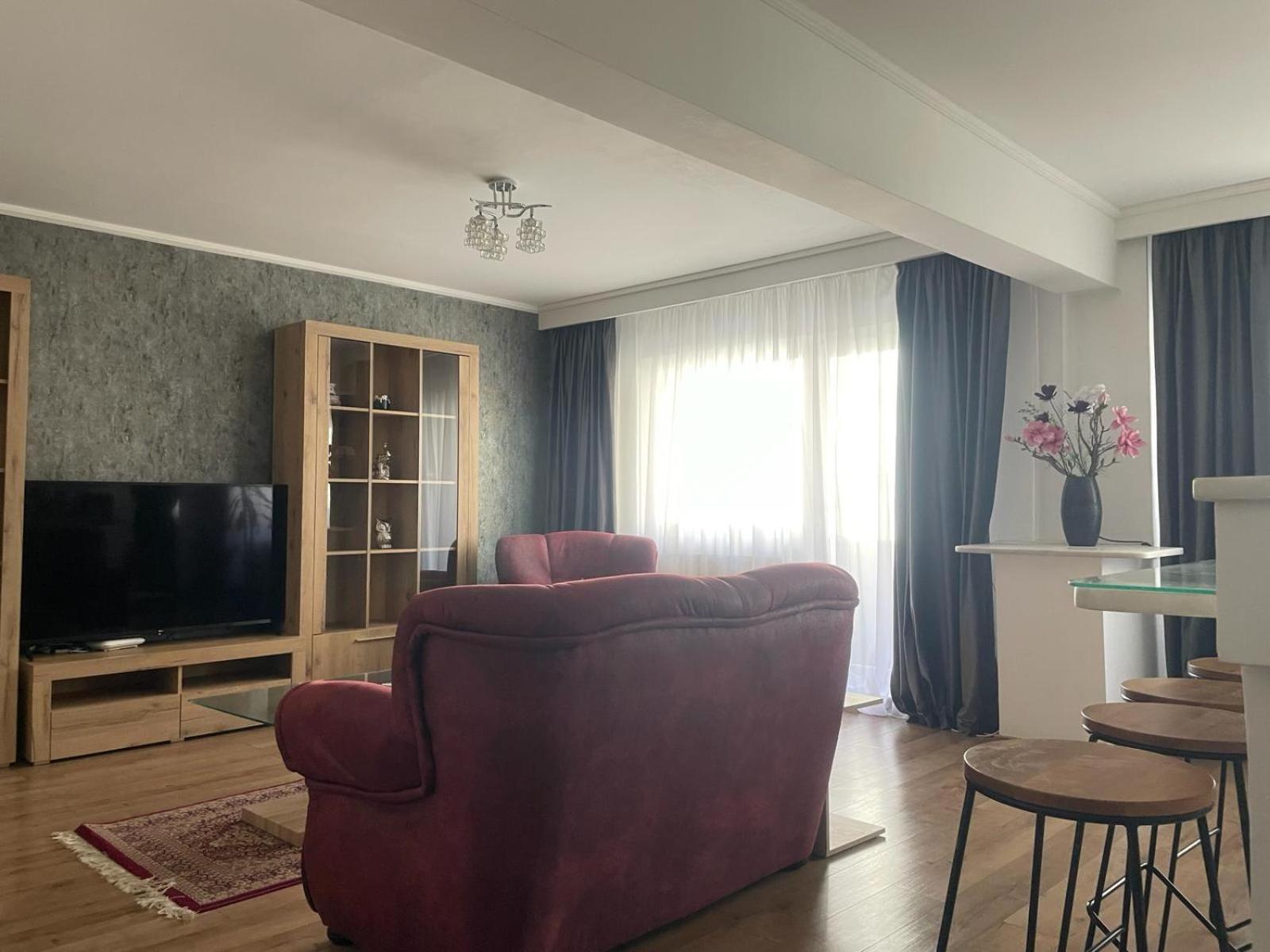 Mara Central Baia Mare Buitenkant foto