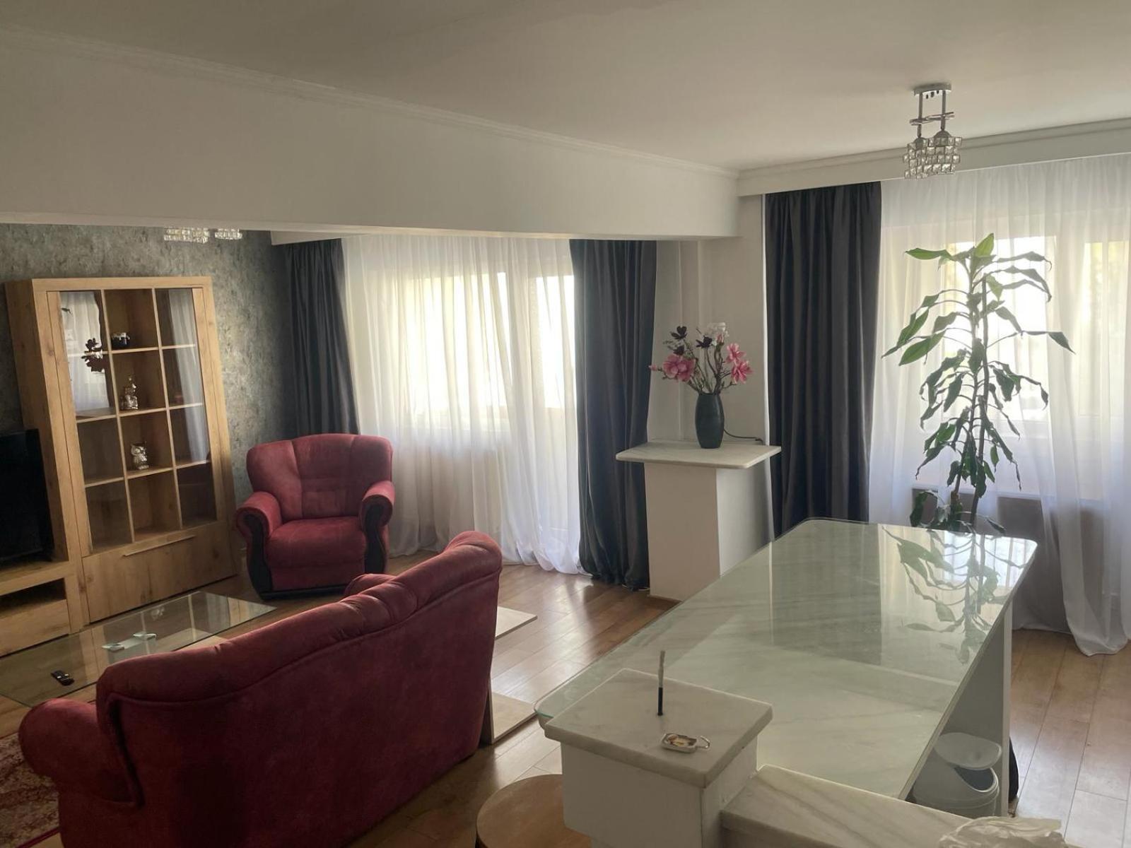 Mara Central Baia Mare Buitenkant foto